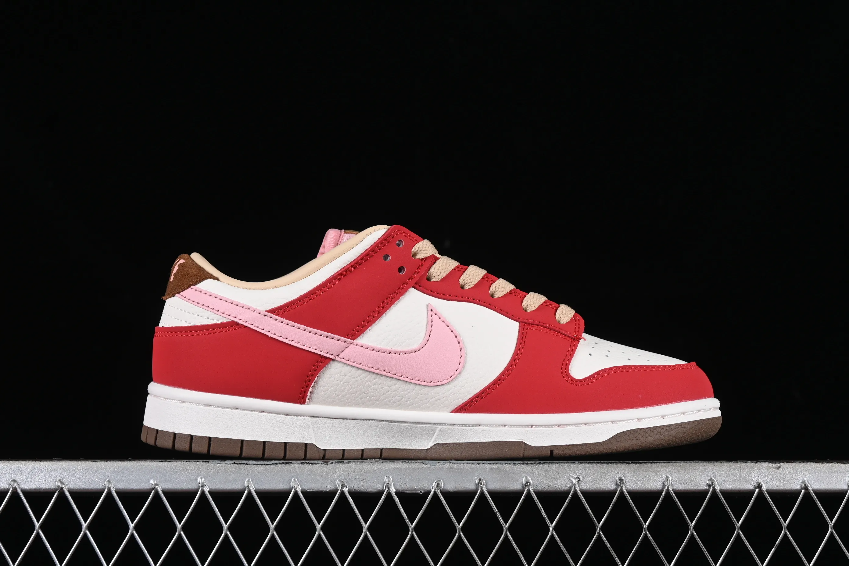 All categories Nk SB Dunk series Nk SB Dunk Low low-top sneakers Nk Dunk Low Bacon color SB low-top casual sneakers FB7910-600